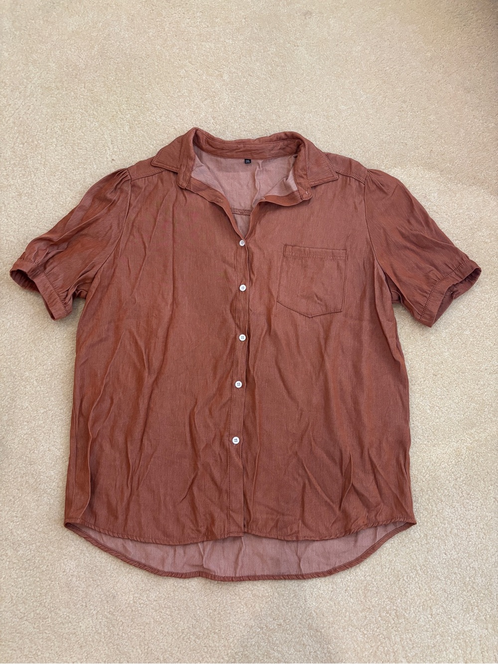 Short Sleeve Button Down Top in Rust Size 2XL